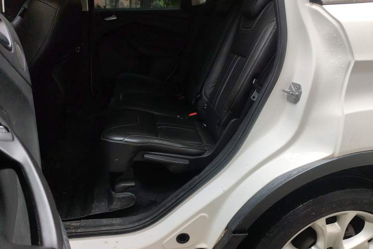 Used Ford Kuga 2013 2.0L GTDi Four-Wheel Drive Premium Model Left Rear Seat