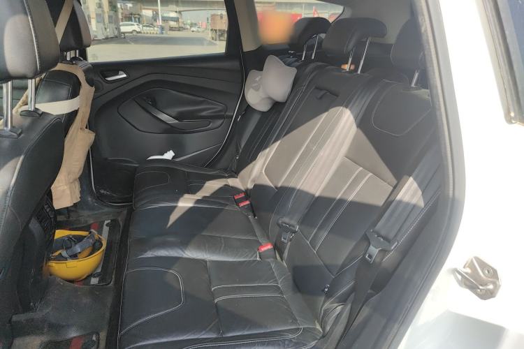 Used Ford Kuga 2013 2.0L GTDi Four-Wheel-Drive Sport Model Left Rear Seat