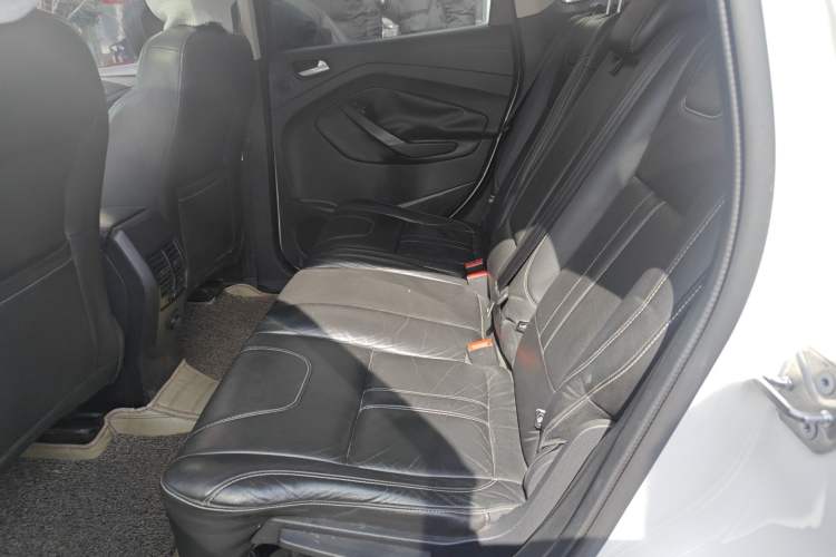 Used Ford Kuga 2013 2.0L GTDi Four-Wheel-Drive Sport Model Left Rear Seat