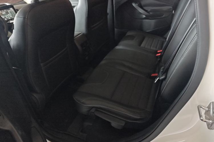 Used Ford Kuga 2013 1.6L GTDi Two-Wheel-Drive Trend Model Left Rear Seat