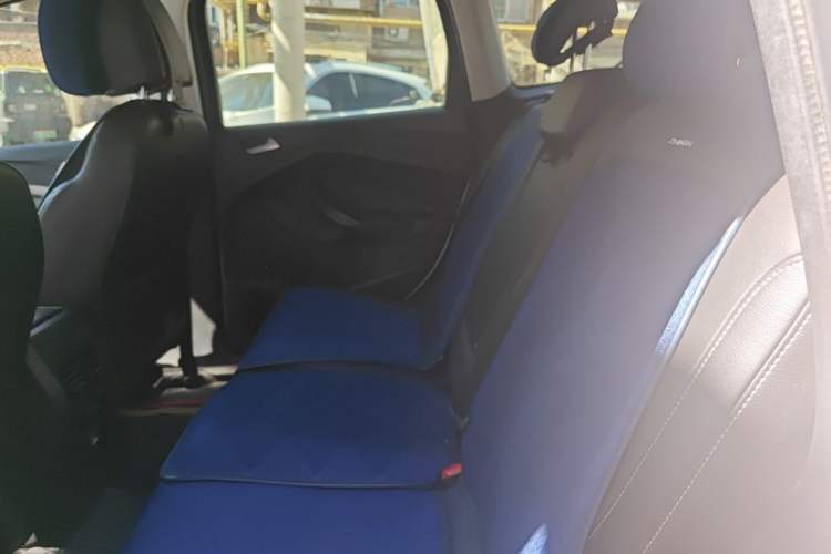 Used Ford Kuga 2013 1.6L GTDi Two-Wheel-Drive Trend Model Left Rear Seat