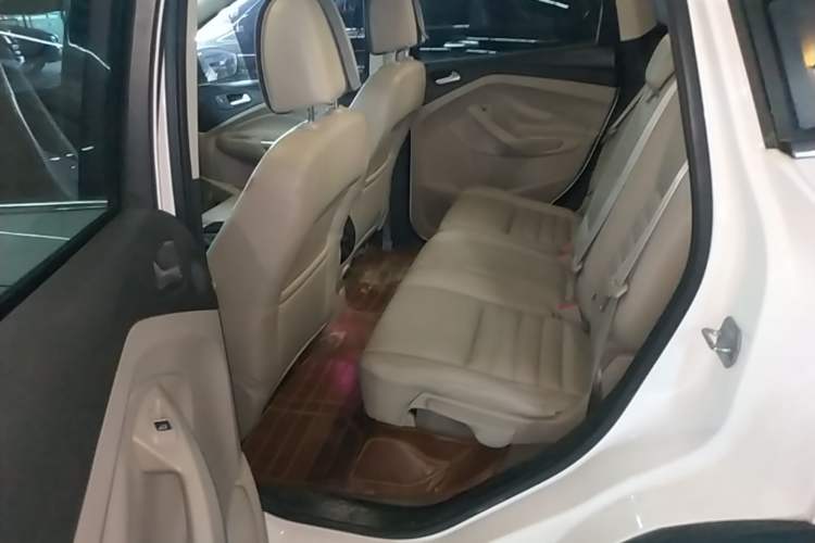 Used Ford Kuga 2013 2.0L GTDi Four-Wheel Drive Premium Model Left Rear Seat