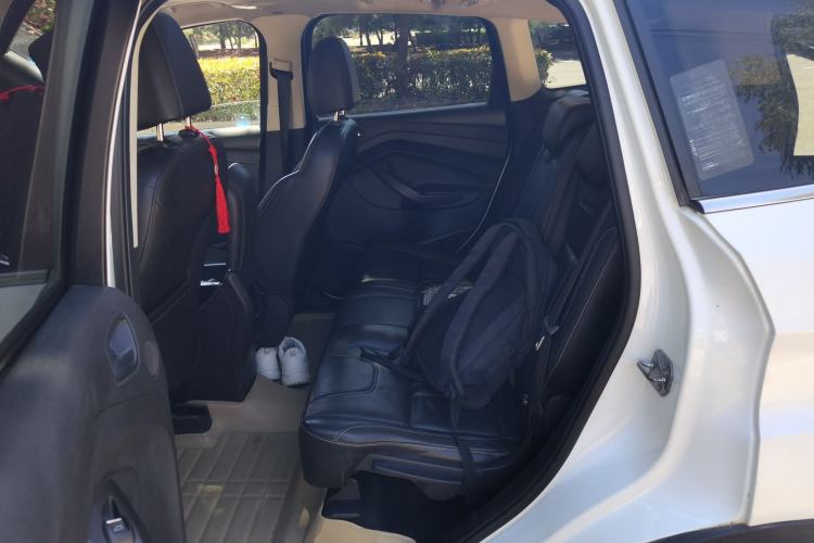 Used Ford Kuga 2013 2.0L GTDi Four-Wheel-Drive Sport Model Left Rear Seat