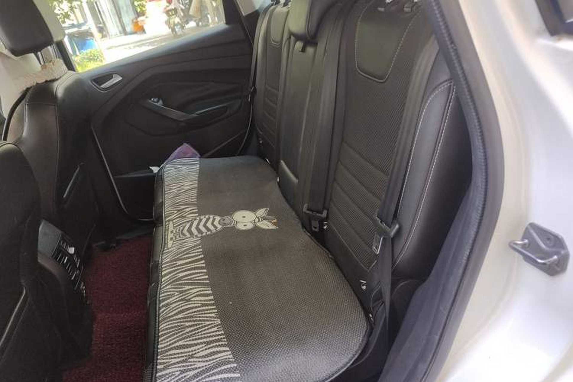 Used Ford Kuga 2013 1.6L GTDi Two-Wheel-Drive Trend Model Left Rear Seat