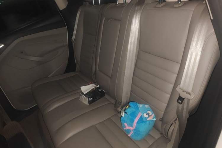 Used Ford Kuga 2013 2.0L GTDi Four-Wheel-Drive Sport Model Left Rear Seat