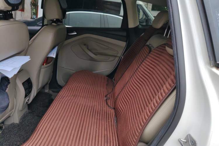 Used Ford Kuga 2013 2.0L GTDi Four-Wheel-Drive Elite Model Left Rear Seat