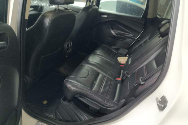 Used Ford Kuga 2013 1.6L GTDi Two-Wheel-Drive Trend Model Left Rear Seat