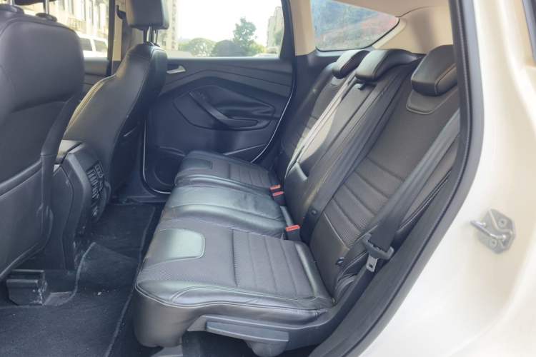 Used Ford Kuga 2013 1.6L GTDi Two-Wheel-Drive Trend Model Left Rear Seat