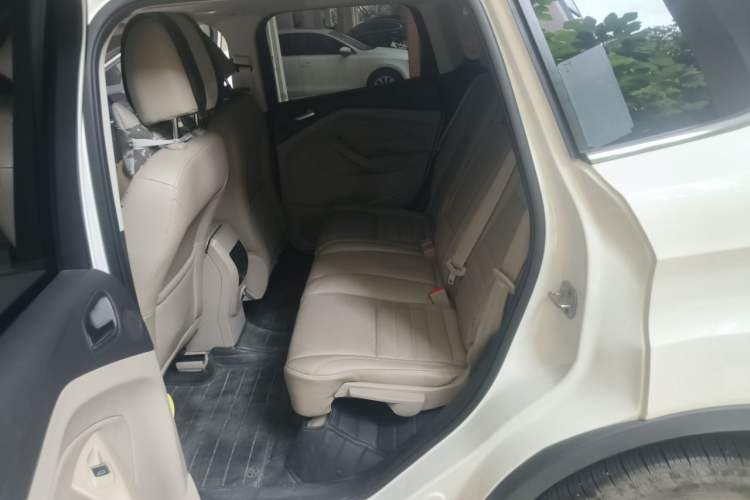 Used Ford Kuga 2013 2.0L GTDi Four-Wheel Drive Premium Model Left Rear Seat