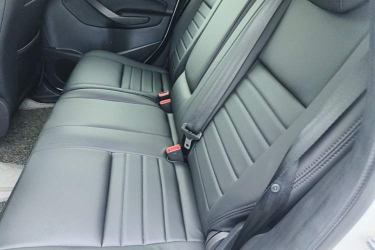 Used Ford Kuga 2013 1.6L GTDi Two-Wheel-Drive Comfort Model Left Rear Seat