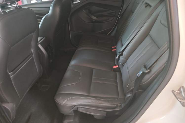 Used Ford Kuga 2013 2.0L GTDi Four-Wheel-Drive Sport Model Left Rear Seat
