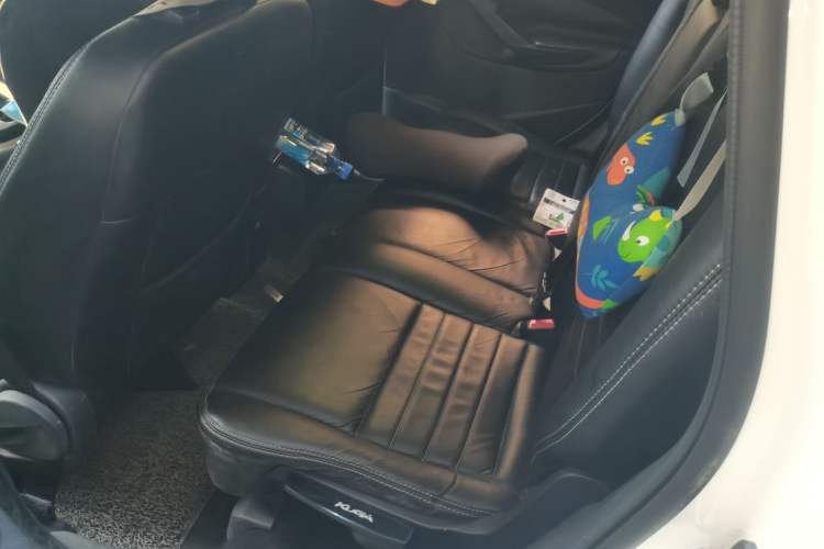 Used Ford Kuga 2013 1.6L GTDi Two-Wheel-Drive Comfort Model Left Rear Seat