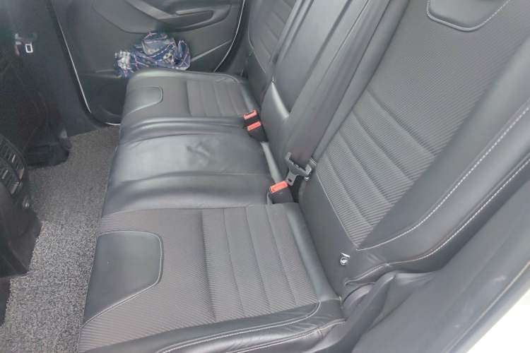 Used Ford Kuga 2013 1.6L GTDi Two-Wheel-Drive Trend Model Left Rear Seat