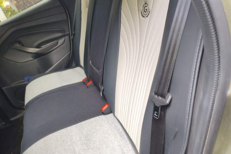 Used Ford Kuga 2013 1.6L GTDi Two-Wheel-Drive Comfort Model Left Rear Seat