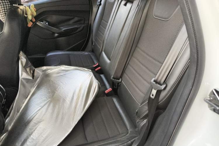 Used Ford Kuga 2013 1.6L GTDi Two-Wheel-Drive Trend Model Left Rear Seat