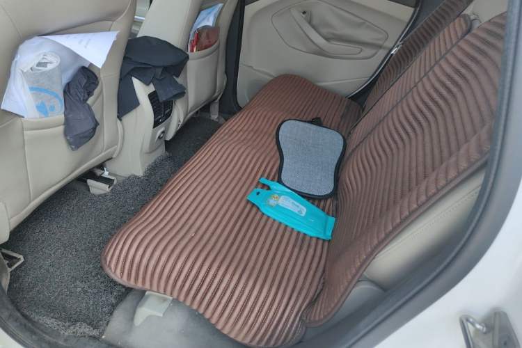 Used Ford Kuga 2013 2.0L GTDi Four-Wheel-Drive Elite Model Left Rear Seat