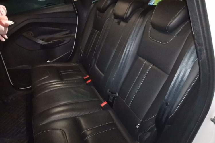 Used Ford Kuga 2013 2.0L GTDi Four-Wheel Drive Premium Model Left Rear Seat