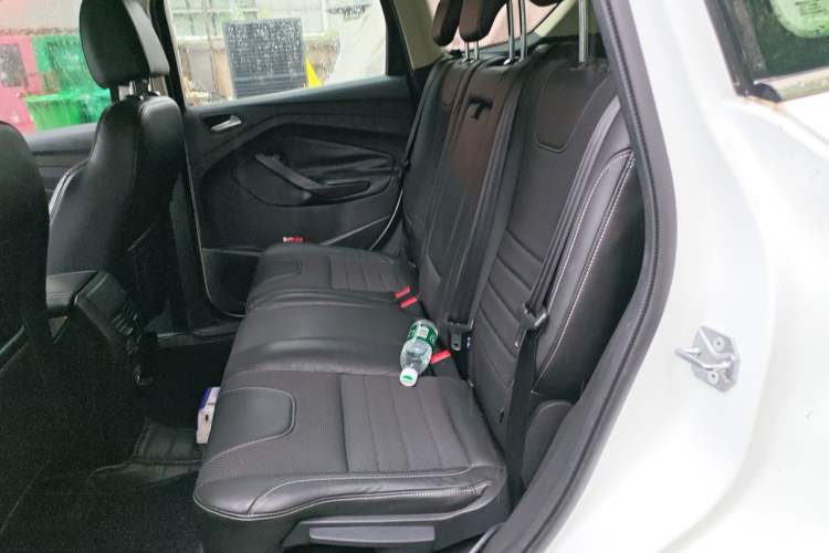 Used Ford Kuga 2013 1.6L GTDi Two-Wheel-Drive Trend Model Left Rear Seat