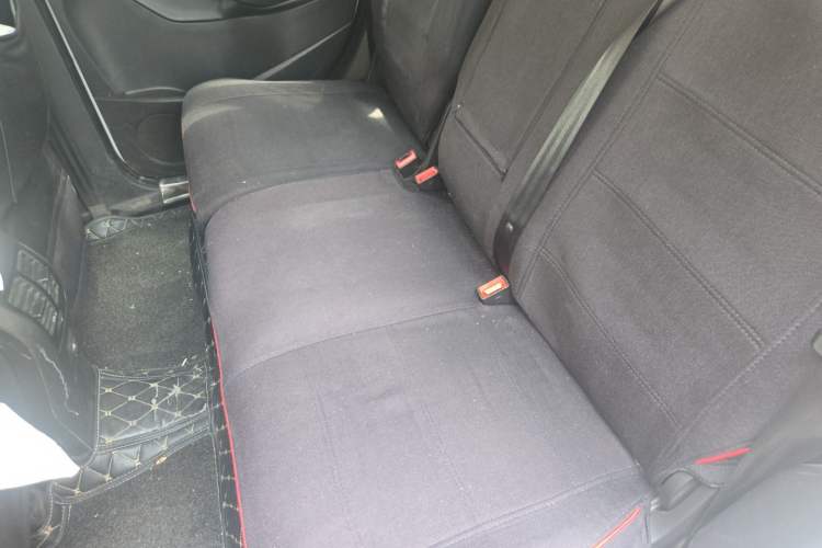 Used Ford Kuga 2013 1.6L GTDi Two-Wheel-Drive Trend Model Left Rear Seat