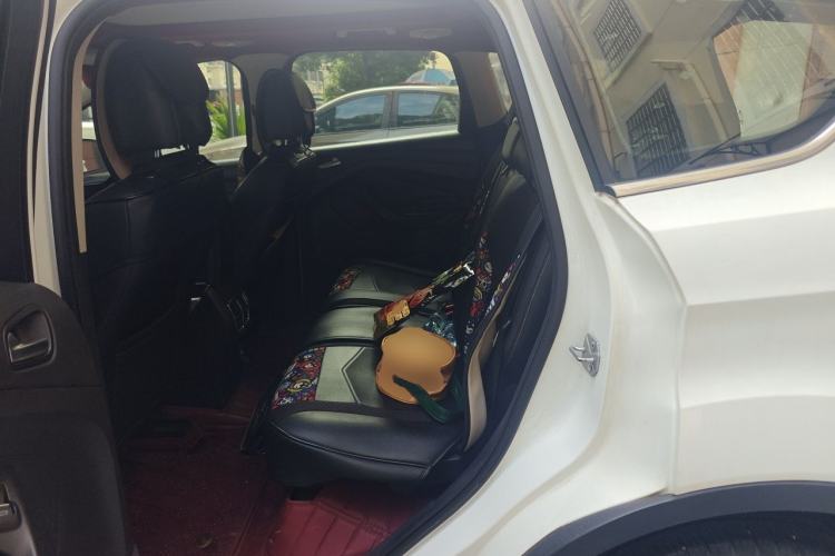 Used Ford Kuga 2013 1.6L GTDi Two-Wheel-Drive Trend Model Left Rear Seat