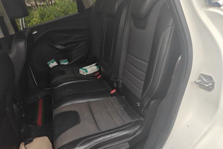 Used Ford Kuga 2013 1.6L GTDi Two-Wheel-Drive Trend Model Left Rear Seat