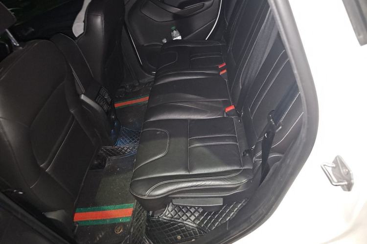 Used Ford Kuga 2013 2.0L GTDi Four-Wheel-Drive Sport Model Left Rear Seat