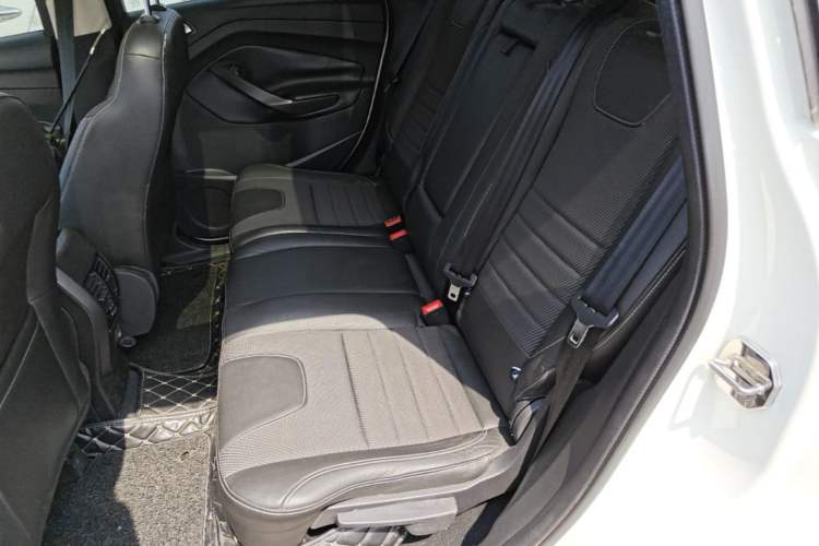 Used Ford Kuga 2013 1.6L GTDi Two-Wheel-Drive Trend Model Left Rear Seat