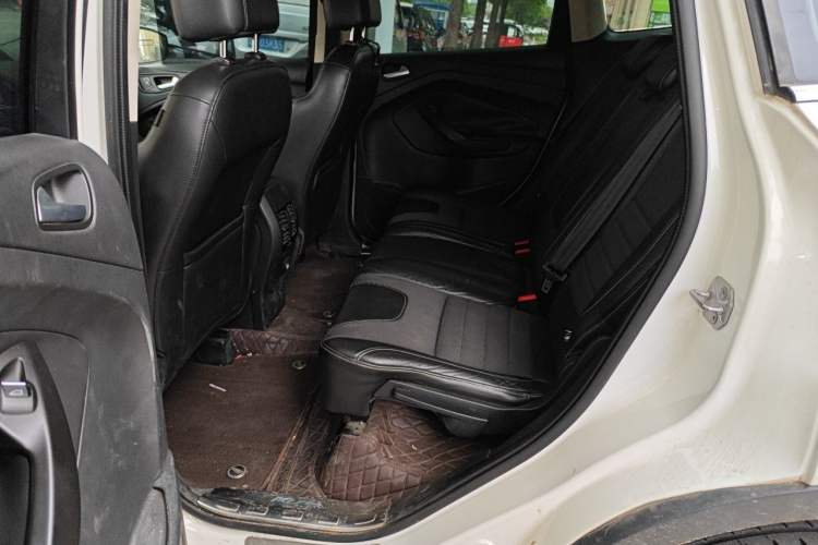 Used Ford Kuga 2013 1.6L GTDi Two-Wheel-Drive Trend Model Left Rear Seat