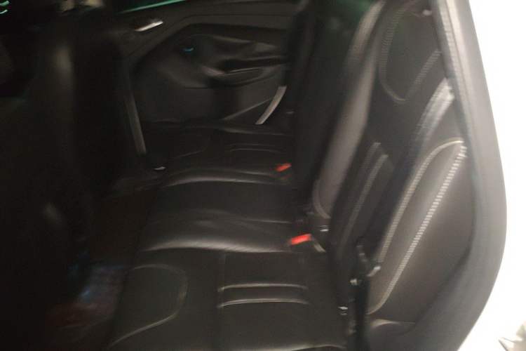 Used Ford Kuga 2013 2.0L GTDi Four-Wheel Drive Premium Model Left Rear Seat