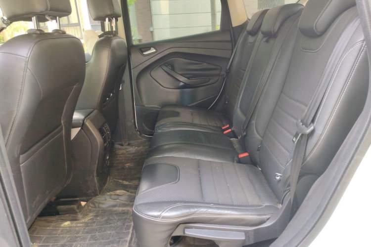 Used Ford Kuga 2013 1.6L GTDi Two-Wheel-Drive Trend Model Left Rear Seat