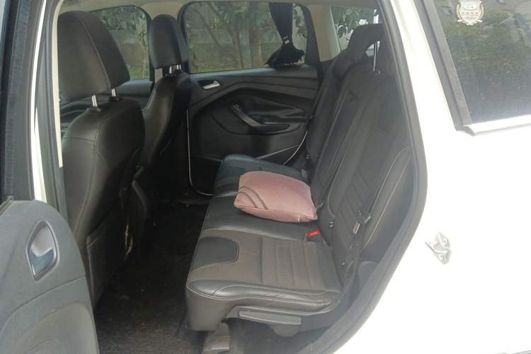Used Ford Kuga 2013 1.6L GTDi Two-Wheel-Drive Trend Model Left Rear Seat