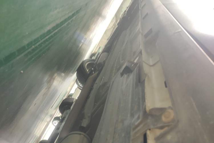 Used Ford Kuga 2013 2.0L GTDi Four-Wheel Drive Premium Model Left Side Sill
