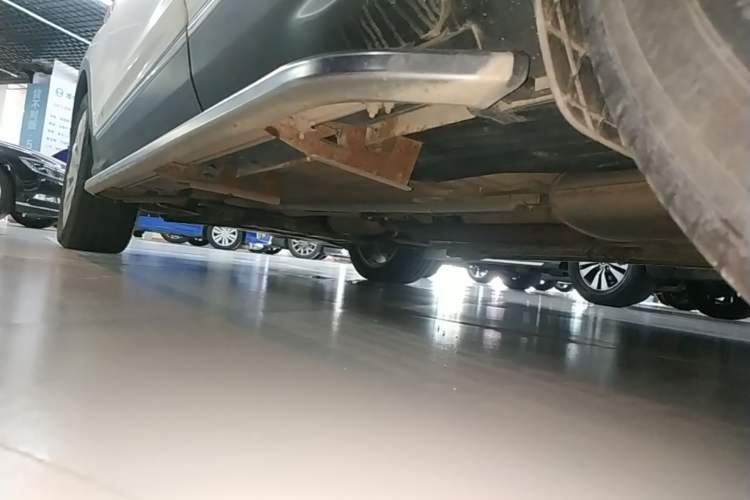 Used Ford Kuga 2013 2.0L GTDi Four-Wheel Drive Premium Model Left Side Sill