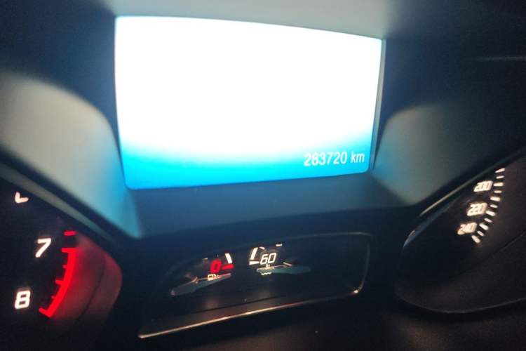 Used Ford Kuga 2013 2.0L GTDi Four-Wheel-Drive Sport Model Odometer Close Up