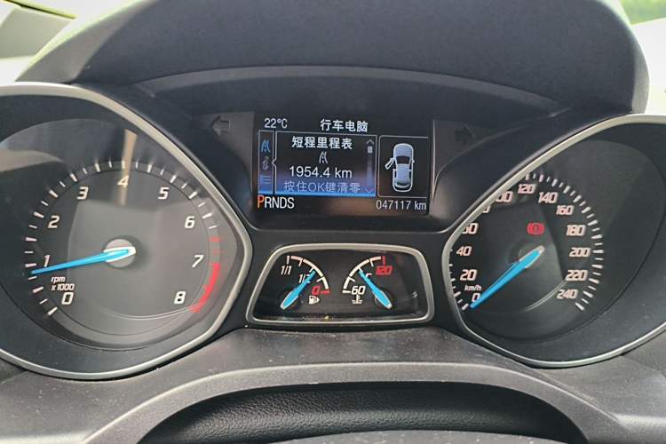 Used Ford Kuga 2013 1.6L GTDi 4x4 Elite Model Odometer Close Up