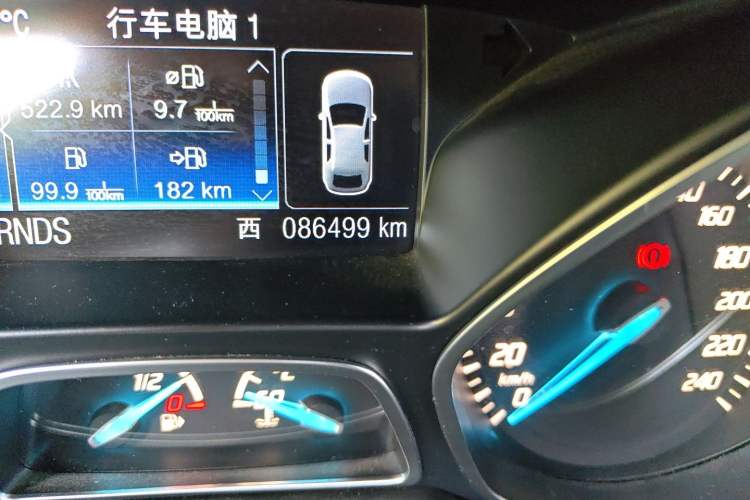 Used Ford Kuga 2013 1.6L GTDi 4x4 Elite Model Odometer Close Up