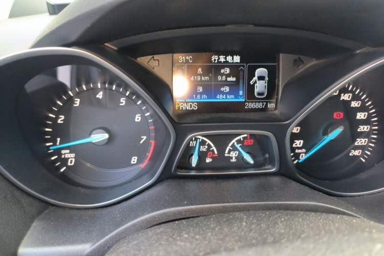 Used Ford Kuga 2013 2.0L GTDi Four-Wheel Drive Premium Model Odometer Close Up