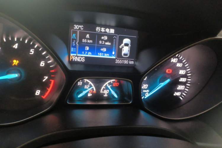 Used Ford Kuga 2013 2.0L GTDi Four-Wheel-Drive Sport Model Odometer Close Up