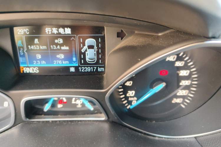 Used Ford Kuga 2013 2.0L GTDi Four-Wheel Drive Premium Model Odometer Close Up