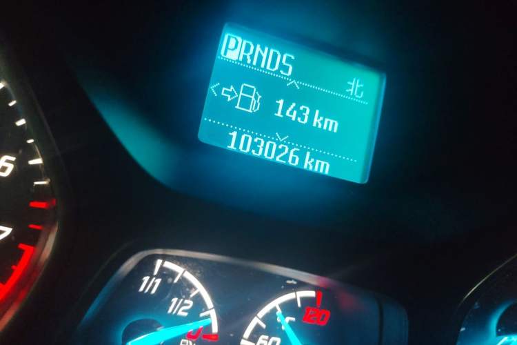 Used Ford Kuga 2013 1.6L GTDi Two-Wheel-Drive Trend Model Odometer Close Up