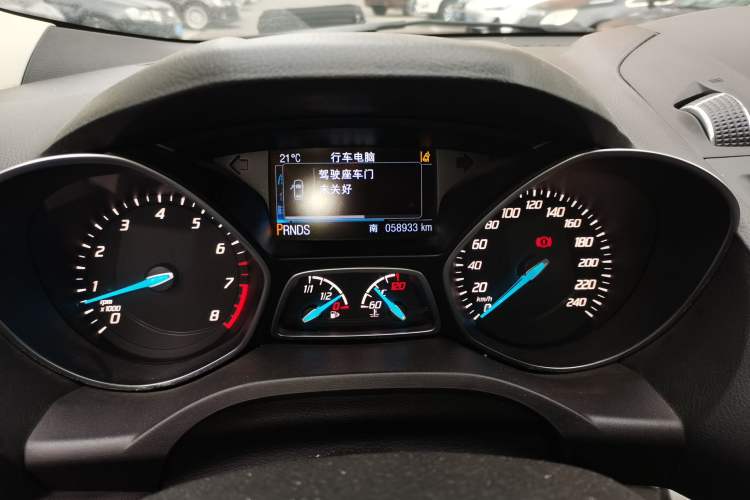 Used Ford Kuga 2013 2.0L GTDi Four-Wheel Drive Premium Model Odometer Close Up