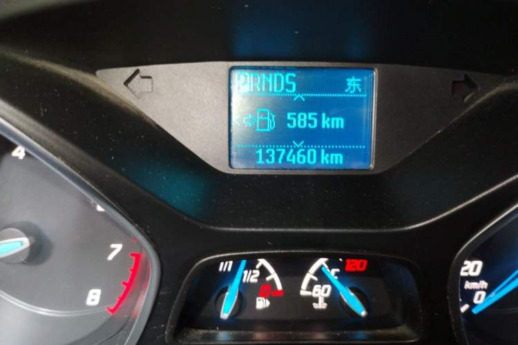 Used Ford Kuga 2013 1.6L GTDi Two-Wheel-Drive Trend Model Odometer Close Up