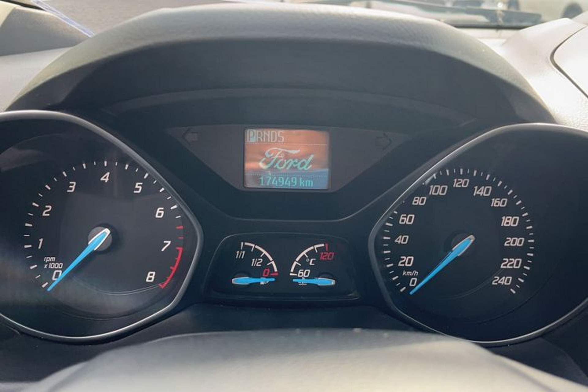 Used Ford Kuga 2013 1.6L GTDi Two-Wheel-Drive Trend Model Odometer Close Up