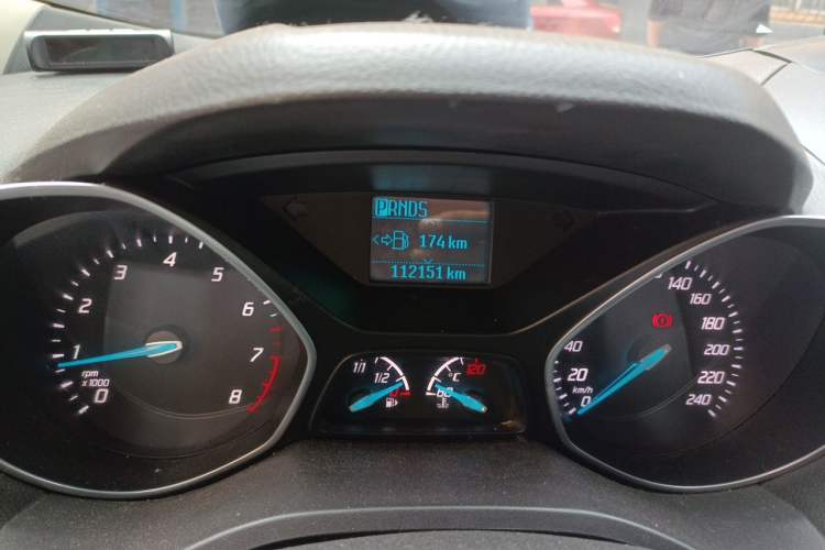 Used Ford Kuga 2013 1.6L GTDi Two-Wheel-Drive Comfort Model Odometer Close Up