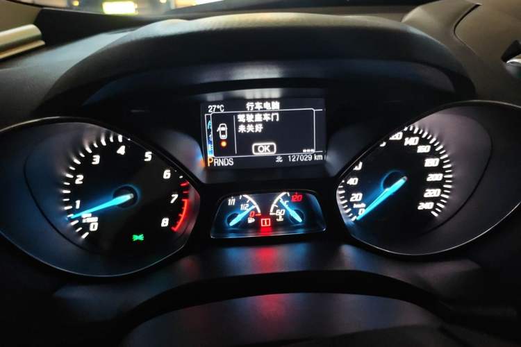Used Ford Kuga 2013 1.6L GTDi 4x4 Elite Model Odometer Close Up