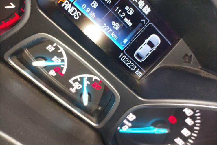 Used Ford Kuga 2013 2.0L GTDi Four-Wheel-Drive Elite Model Odometer Close Up