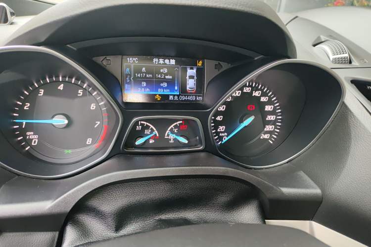 Used Ford Kuga 2013 2.0L GTDi Four-Wheel-Drive Sport Model Odometer Close Up