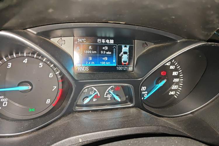 Used Ford Kuga 2013 1.6L GTDi 4x4 Elite Model Odometer Close Up