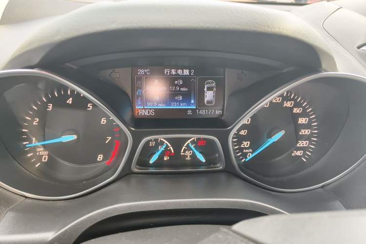 Used Ford Kuga 2013 1.6L GTDi 4x4 Elite Model Odometer Close Up