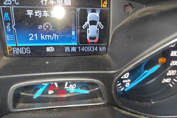 Used Ford Kuga 2013 2.0L GTDi Four-Wheel-Drive Sport Model Odometer Close Up